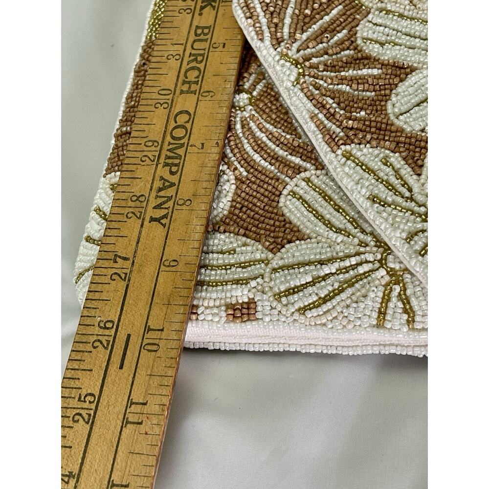 Lulu’s floral embroidered beaded clutch glam cottagecore - Picture 9 of 9
